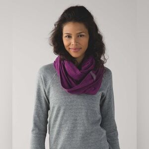 lululemon Vinyasa Scarf / Yoga Wrap – Pink Stripe – One Size